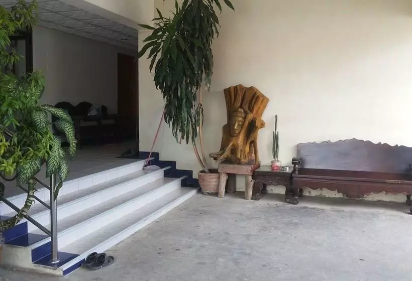 هتل Jitwilai Place