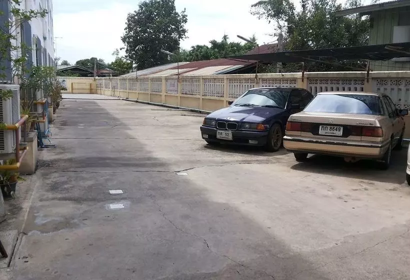 هتل Jitwilai Place