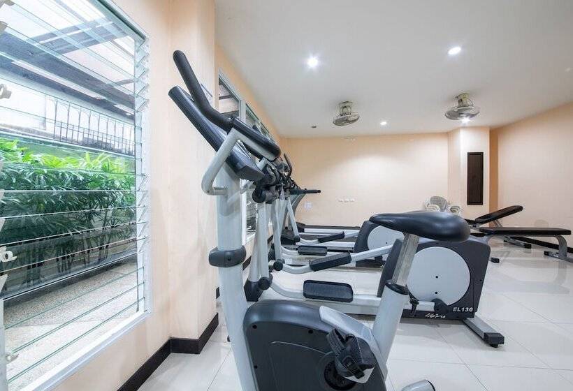 فندق Rattana Residence Thalang