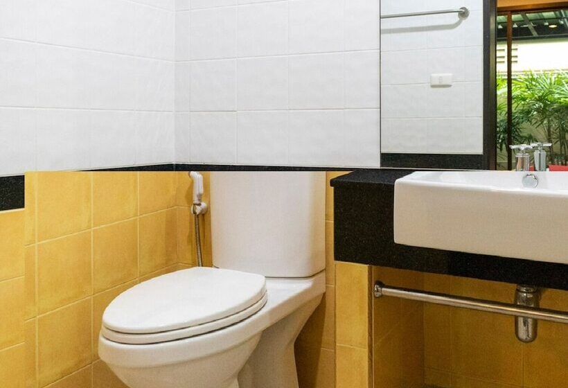 فندق Rattana Residence Thalang