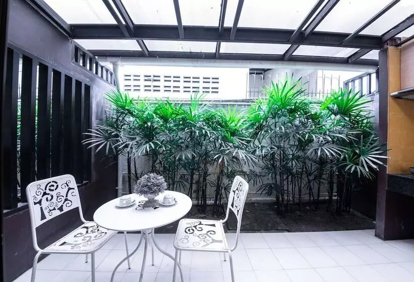 هتل Rattana Residence Thalang