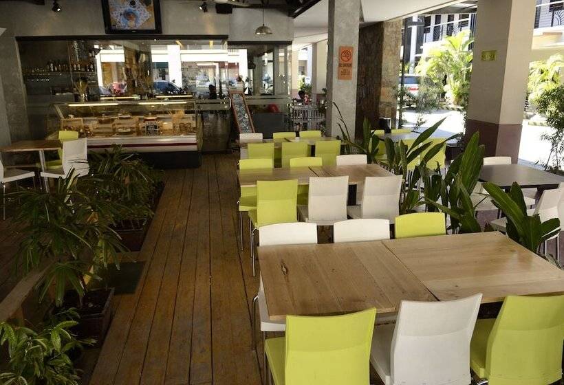 בית מלון כפרי Sun City Suites