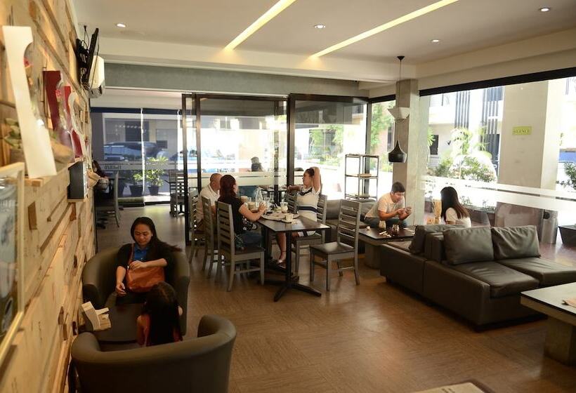 בית מלון כפרי Sun City Suites