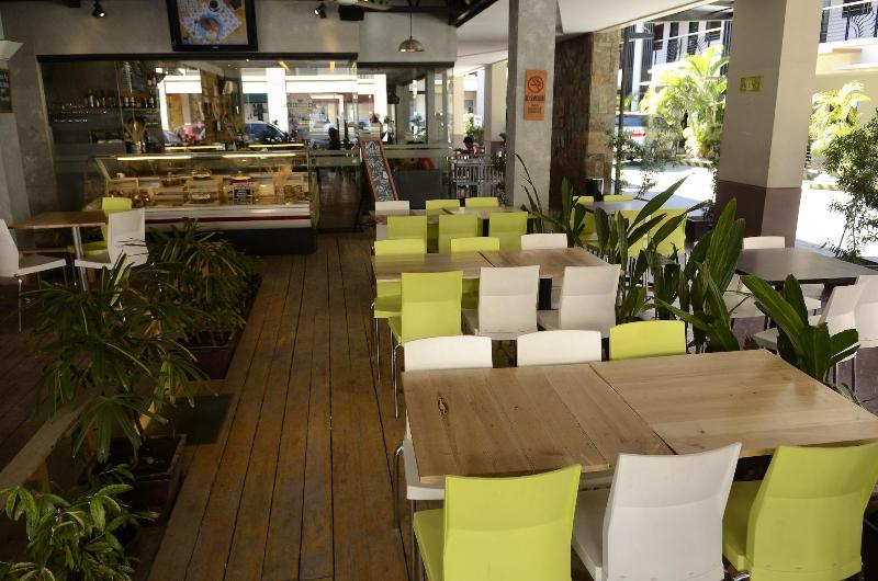 בית מלון כפרי Sun City Suites