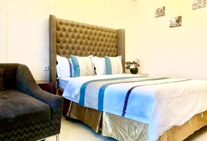 هتل Nice International Apartment