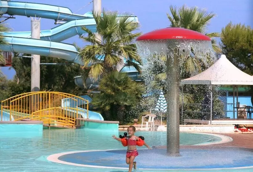 هتل Villaggio Lamaforca