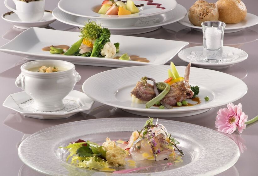 Izukogen Wanwan Paradise Hotel & Cottage