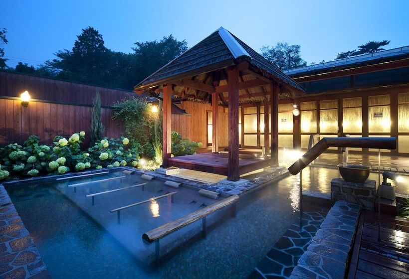 Izukogen Wanwan Paradise Hotel & Cottage