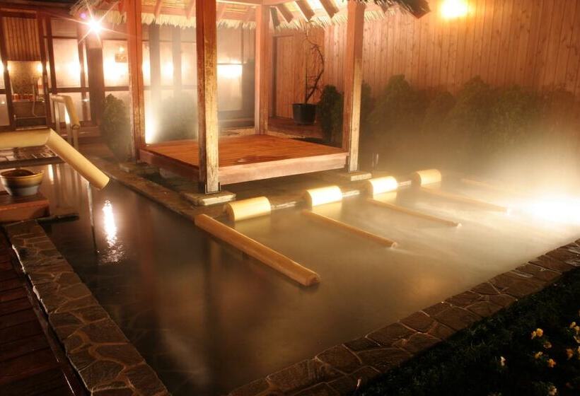 Izukogen Wanwan Paradise Hotel & Cottage