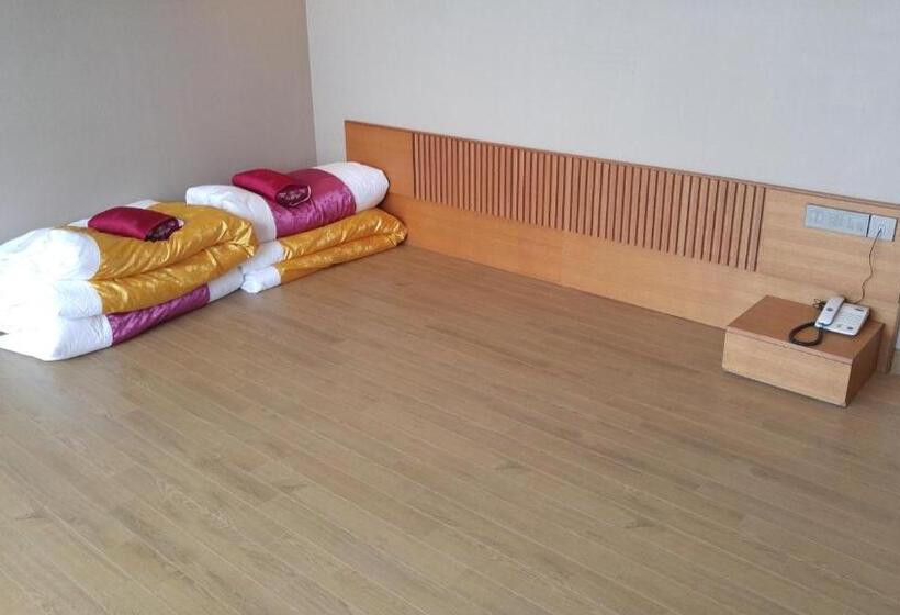 J Square Hotel And Wedding