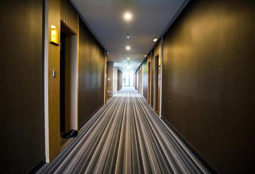 J Square Hotel And Wedding