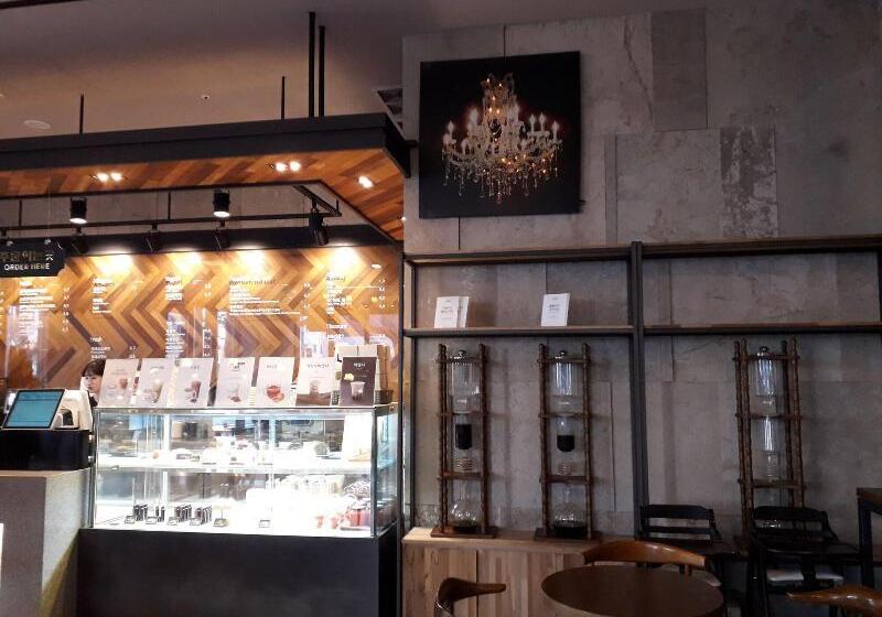 J Square Hotel And Wedding