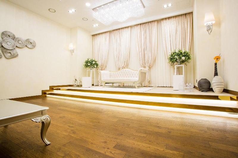 J Square Hotel And Wedding