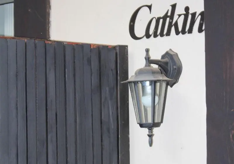 Majatalo Cottonwood Guesthouse