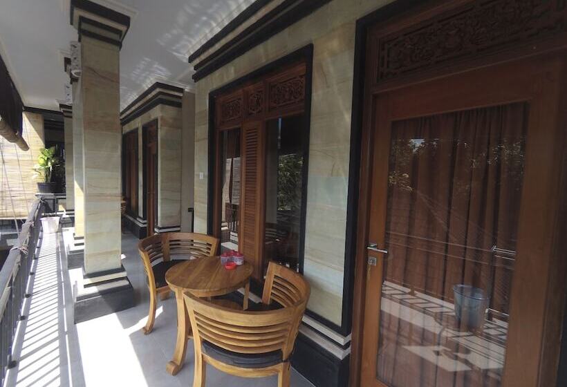 بنسيون Rumah Ary Homestay & Spa