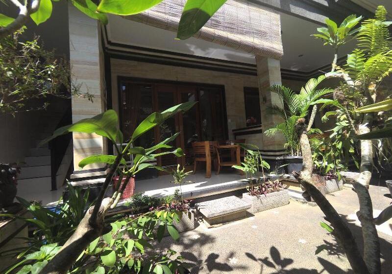 بنسيون Rumah Ary Homestay & Spa