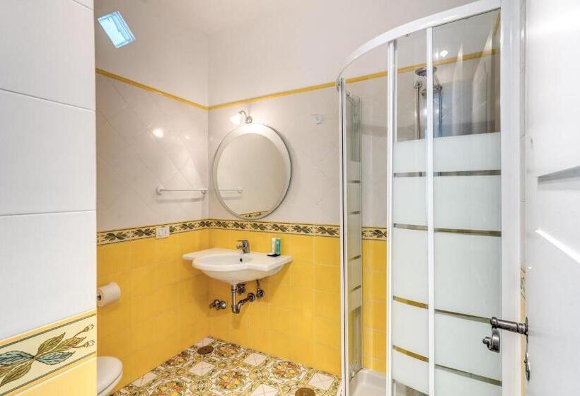 Villa Dafne Gulf Views Pool And Guest Services