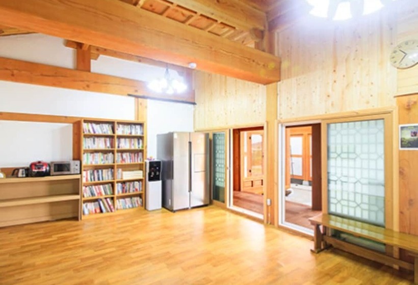 Hotel Suncheon Moonlight Love Hanok Pension