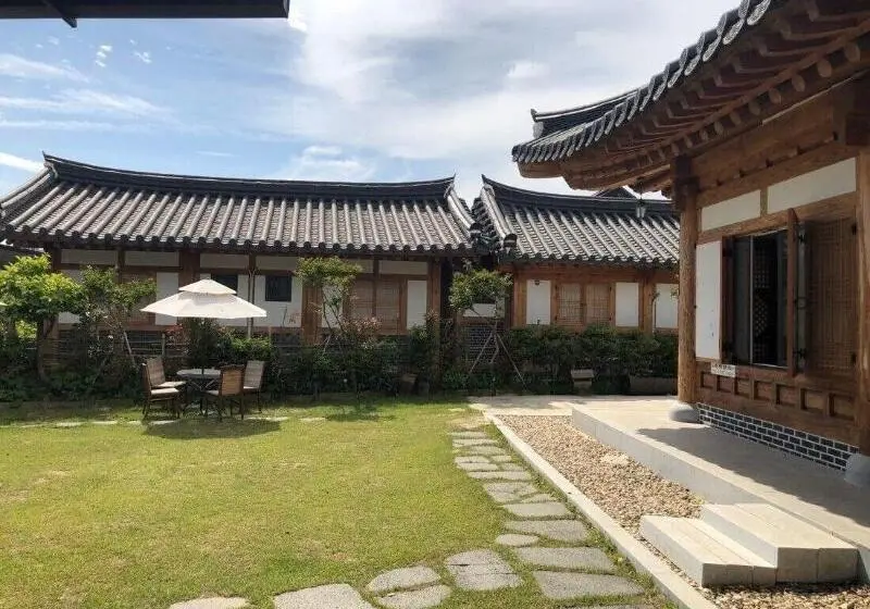 ホテル Suncheon Moonlight Love Hanok Pension