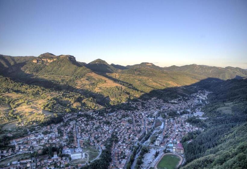 Family Hotel Teteven