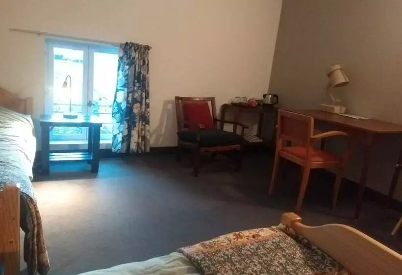 Aamiaismajoitus (B&B) L Ermite