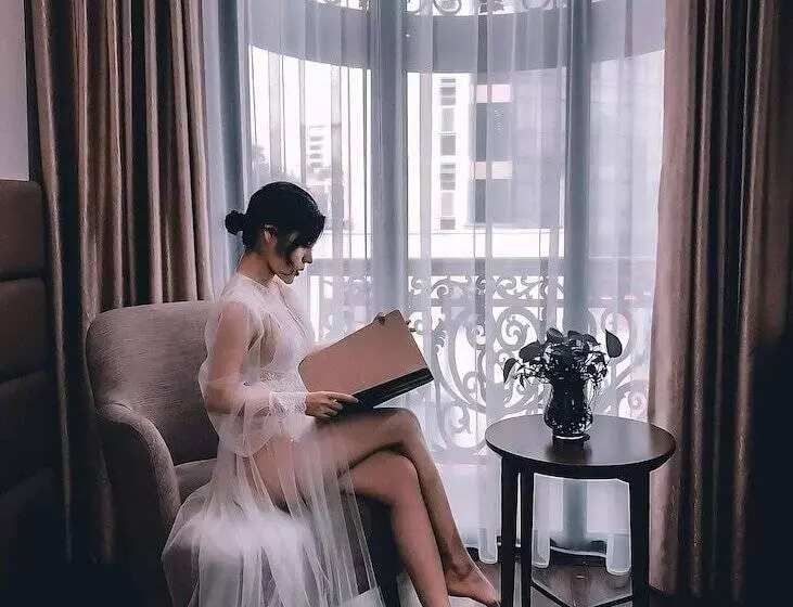 هتل Hon Gai