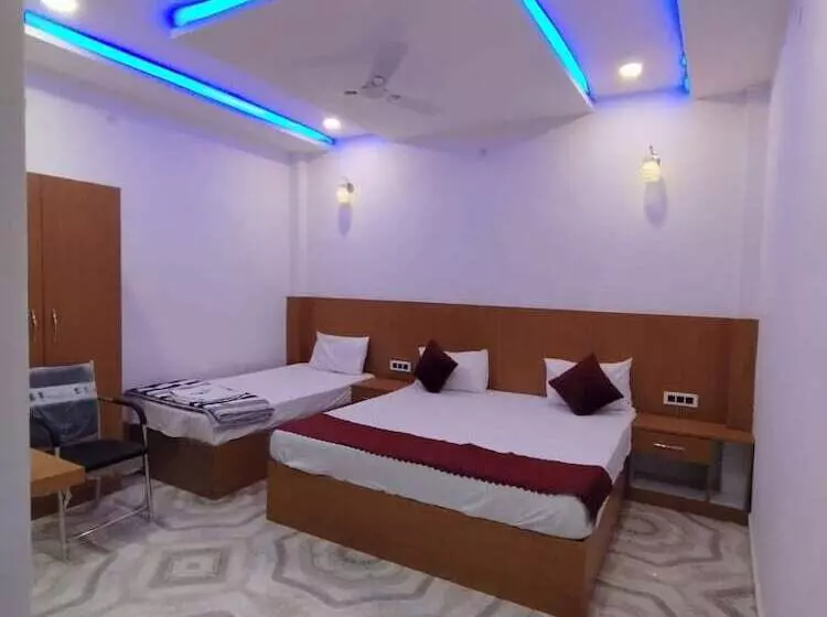 ホテル Goroomgo Nirmala Palace Ayodhya