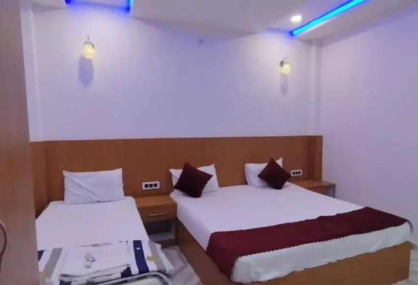 ホテル Goroomgo Nirmala Palace Ayodhya