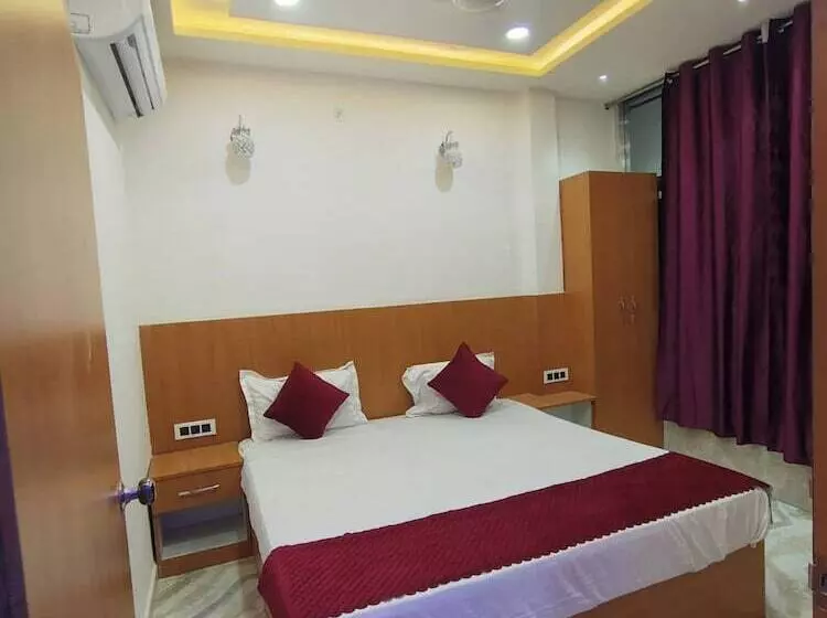 ホテル Goroomgo Nirmala Palace Ayodhya