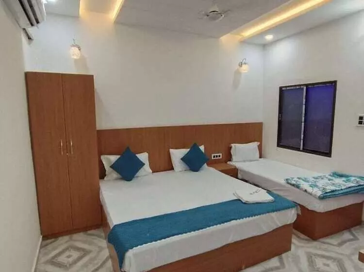 ホテル Goroomgo Nirmala Palace Ayodhya