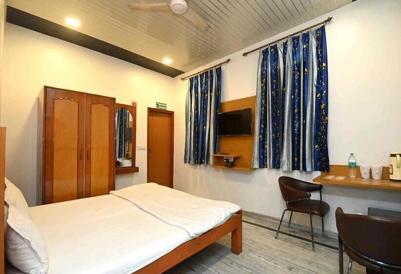 ホテル Paradise Continental