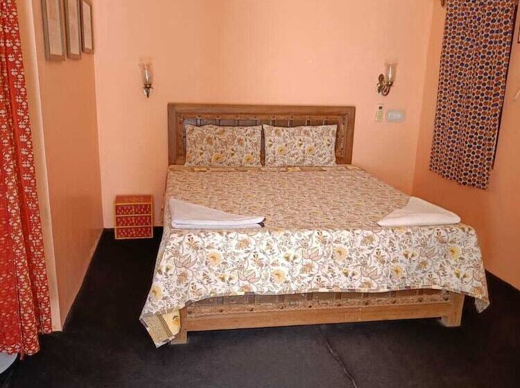 Majatalo Durag Niwas