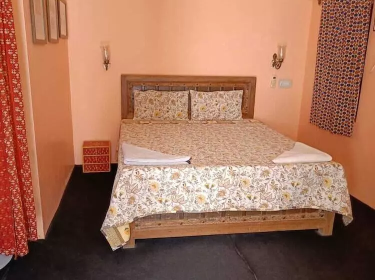 Majatalo Durag Niwas