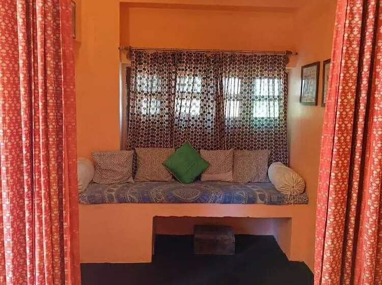 Majatalo Durag Niwas