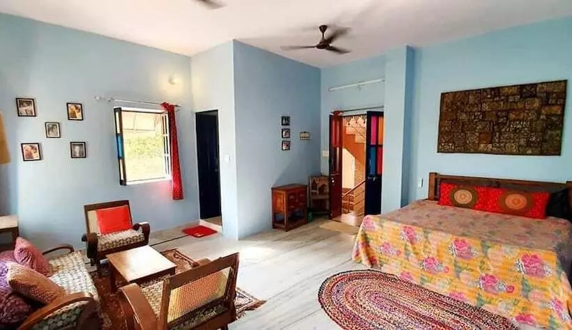 Majatalo Durag Niwas