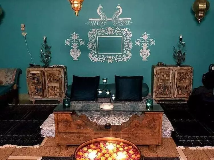 Majatalo Durag Niwas