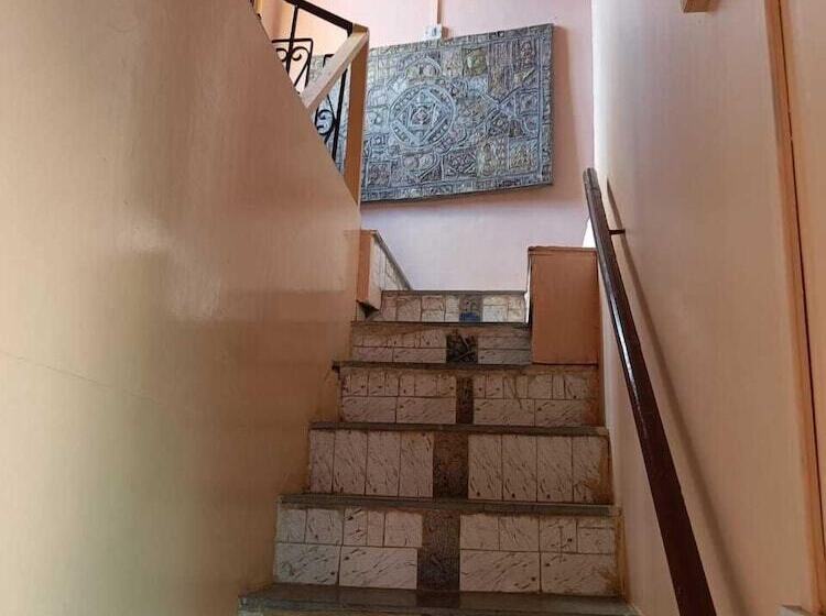 Majatalo Durag Niwas