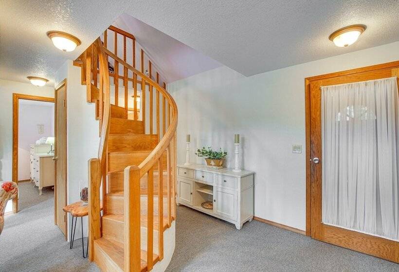 Washington Mountain Cabin: 1 Mi To Lake Cle Elum