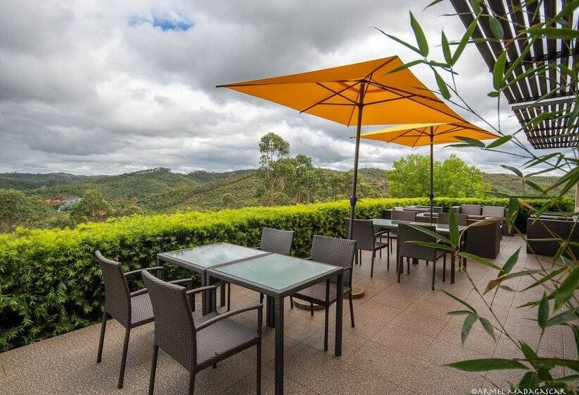 هتل Mantadia Lodge Andasibe