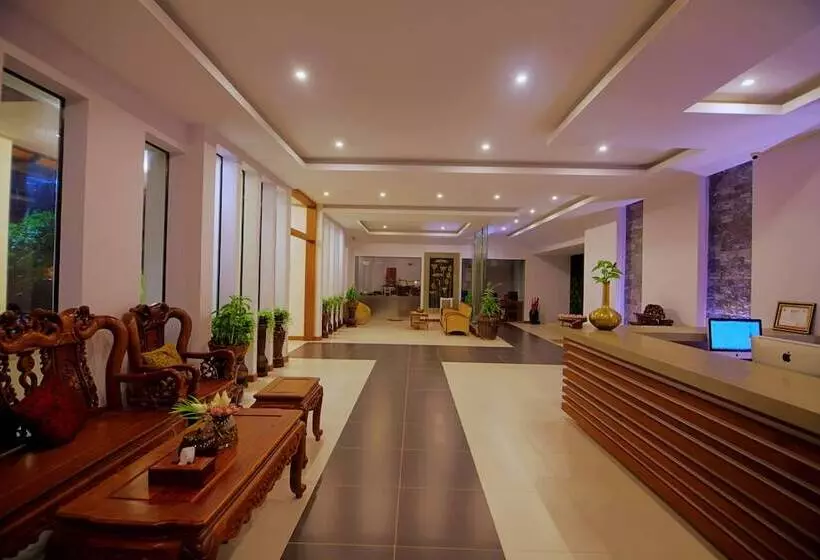 Hotelli New Riverside