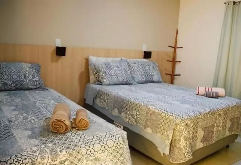 簡易ホテル Pousada Casa Haoli