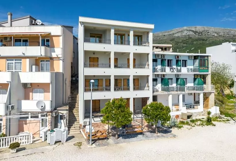 Apartments Lea