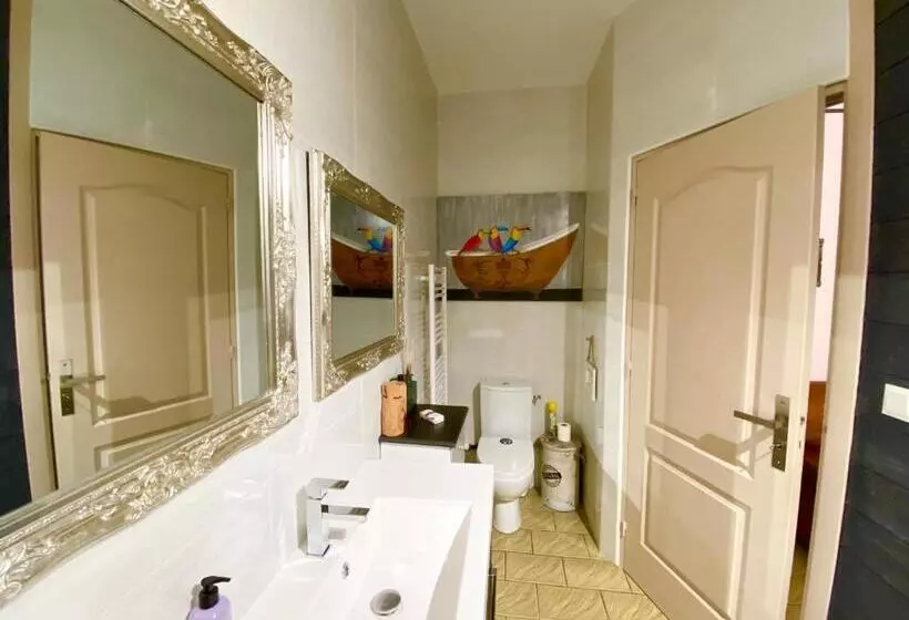 ベッドアンドブレックファースト ô Clair De Lune Chambres D Hôtes Climatisées à Sarlat   Parking Privé   Piscine Chauffée   Espace Bi