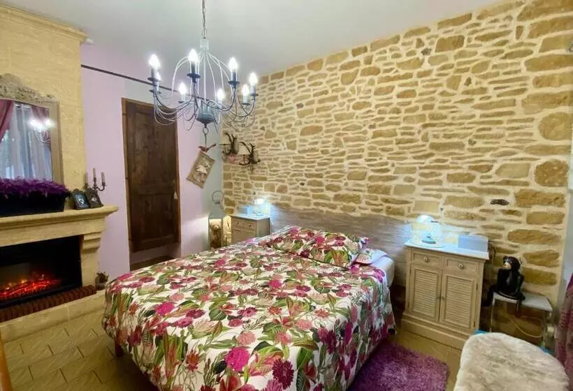 ベッドアンドブレックファースト ô Clair De Lune Chambres D Hôtes Climatisées à Sarlat   Parking Privé   Piscine Chauffée   Espace Bi
