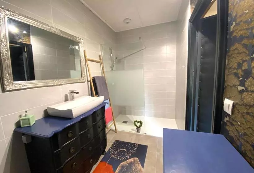 ベッドアンドブレックファースト ô Clair De Lune Chambres D Hôtes Climatisées à Sarlat   Parking Privé   Piscine Chauffée   Espace Bi