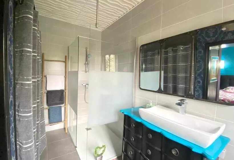 ベッドアンドブレックファースト ô Clair De Lune Chambres D Hôtes Climatisées à Sarlat   Parking Privé   Piscine Chauffée   Espace Bi