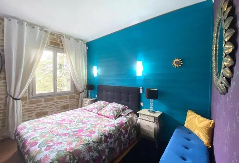 ベッドアンドブレックファースト ô Clair De Lune Chambres D Hôtes Climatisées à Sarlat   Parking Privé   Piscine Chauffée   Espace Bi