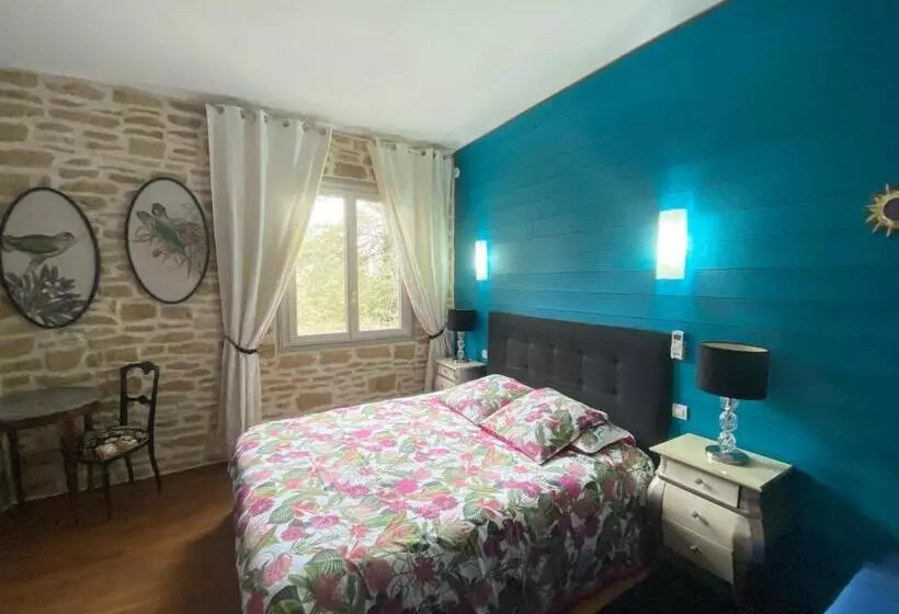 ベッドアンドブレックファースト ô Clair De Lune Chambres D Hôtes Climatisées à Sarlat   Parking Privé   Piscine Chauffée   Espace Bi