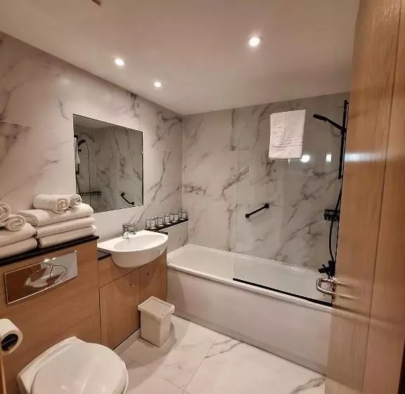 Five Lamps Suites