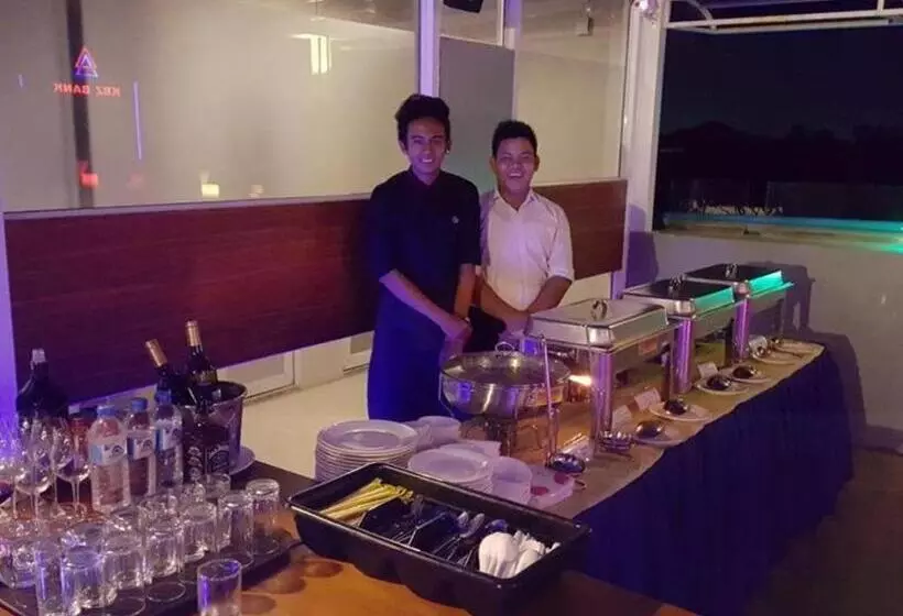 هتل Asian Smile